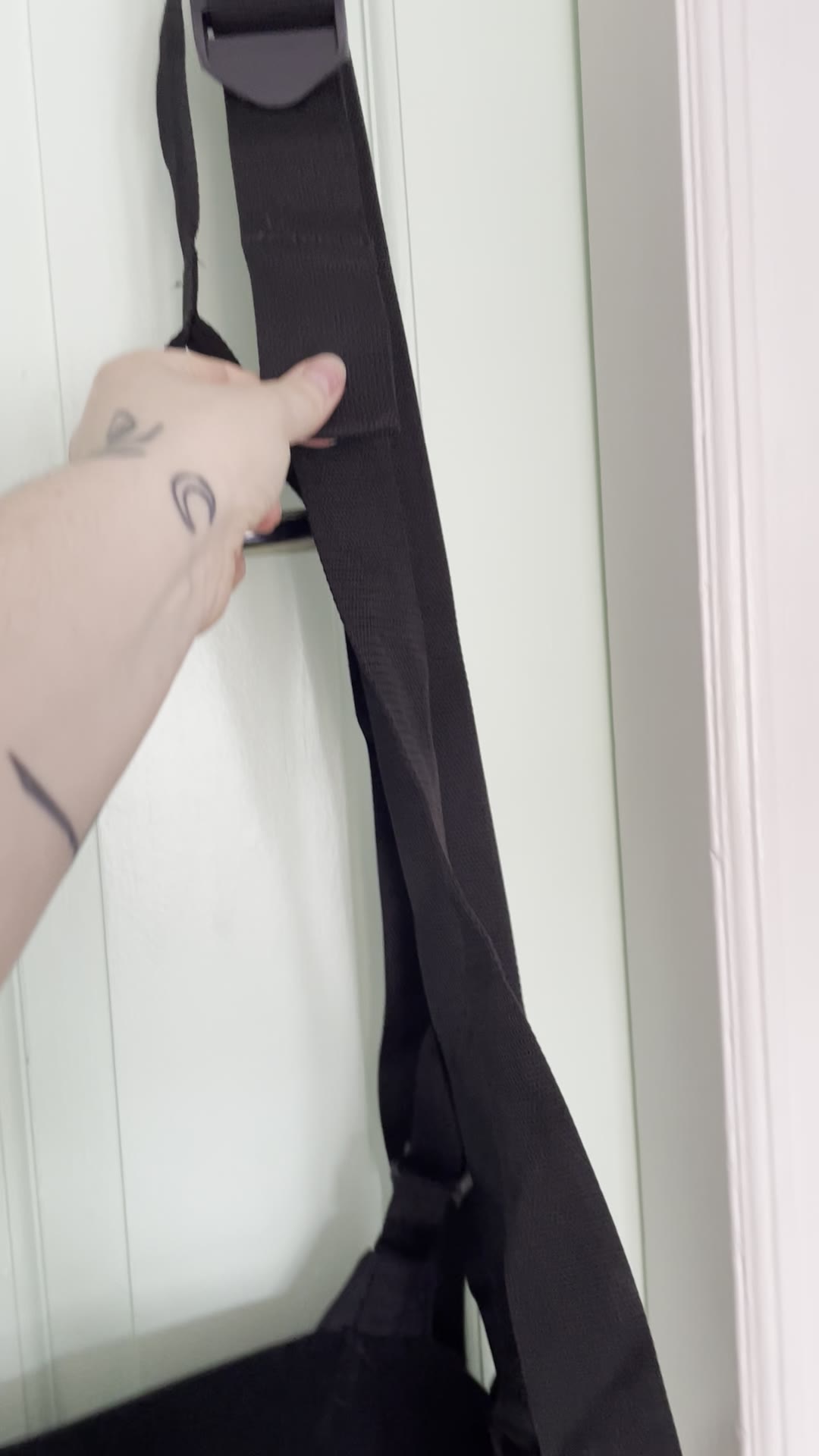 Sportsheets Pivot Deluxe Door Jam Sex Swing. Slide 2